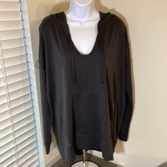 FABLETICS Pullover Hoodie Size Small - Picture 1 of 8